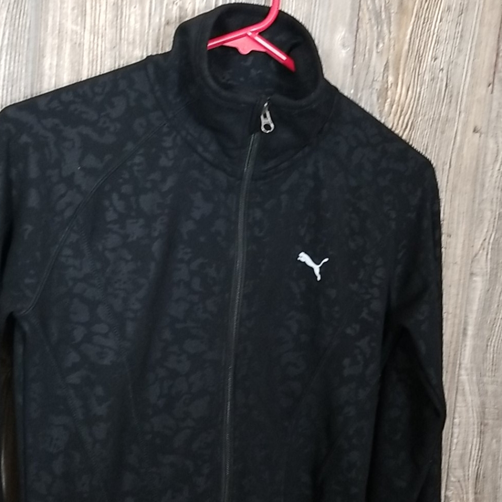Puma womans  sweater size Small
